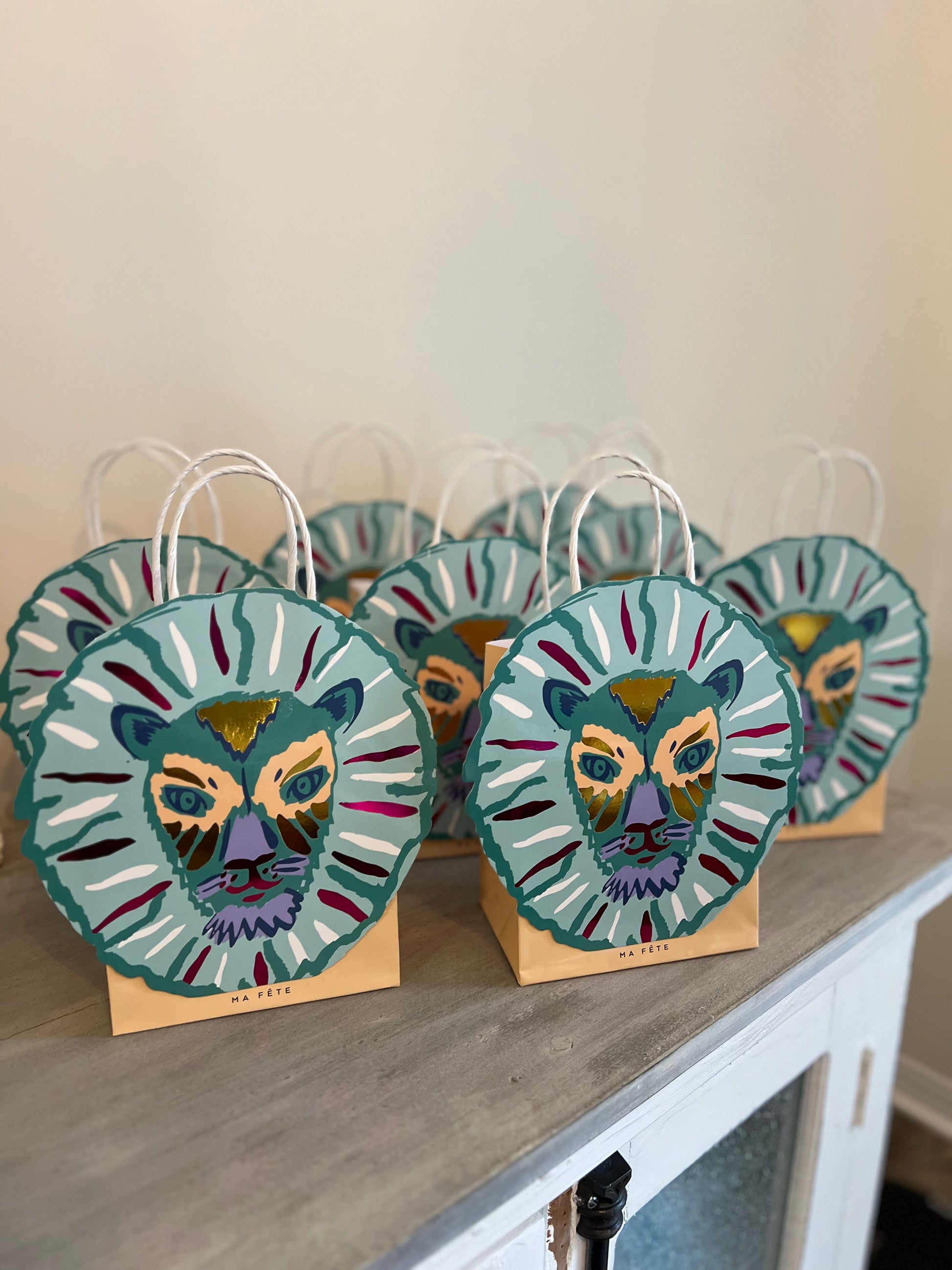 safari party goodie bags with lion shaped detail